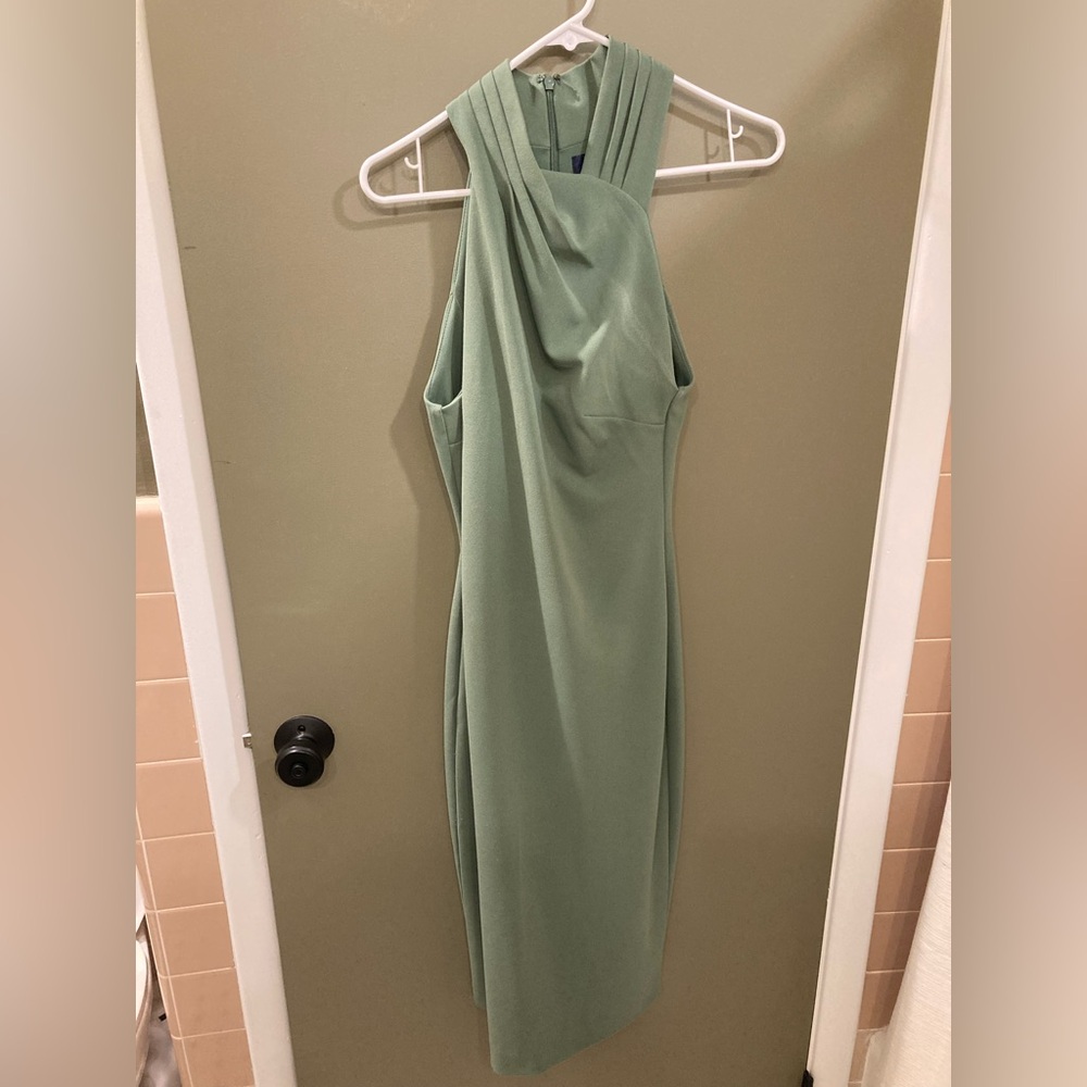 Elegant Green Sleeveless Dress